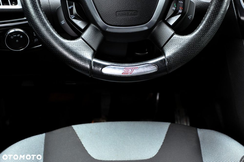 Ford Focus 2.0 EcoBoost ST mit Leder-Sport-Paket - 31