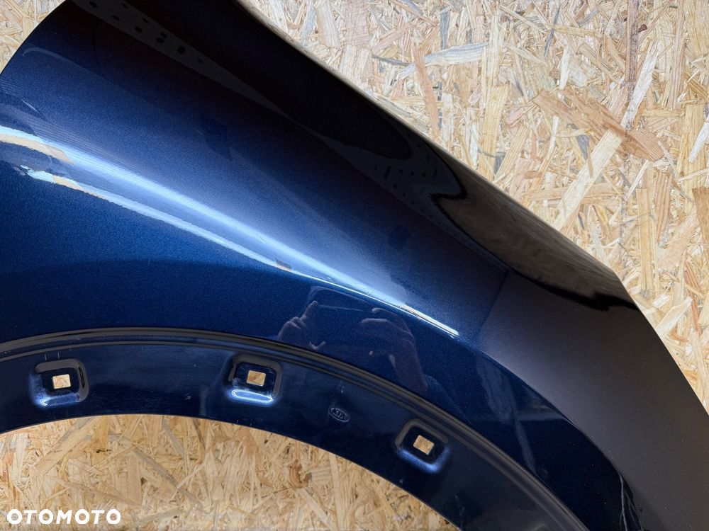 BŁOTNIK PRZÓD PRAWY PRZEDNI PRAWY KIA NIRO I GRANATOWY METALIK - 24