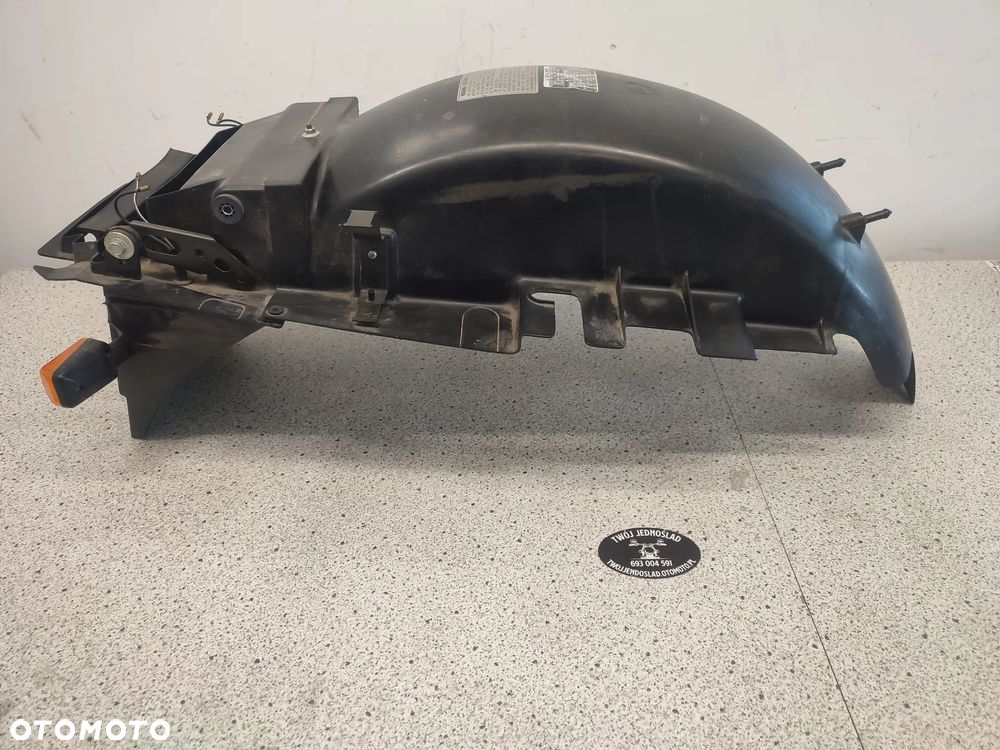 Nadkole, wypełnienie zadupka, kierunkowskazy, mocowanie tablicy rejestracyjnej Honda CBR 1000F CBR1000 F CBR1000F CBR 1000 F SC24 - 3