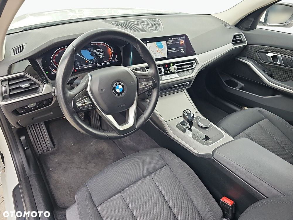 BMW Seria 3 318d Advantage - 11
