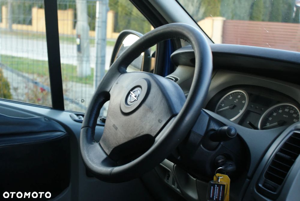 Opel Vivaro - 13
