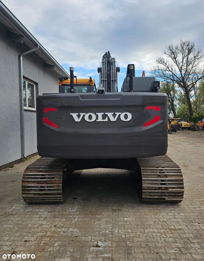 Volvo EC 220EL - 4