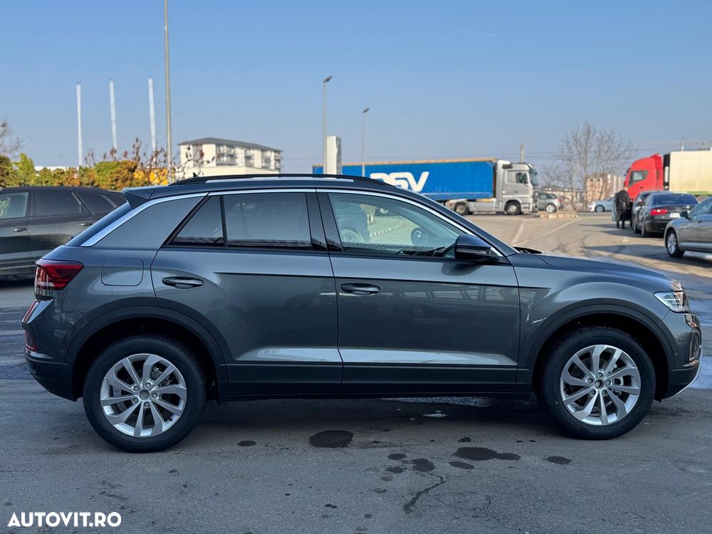Volkswagen T-Roc - 7