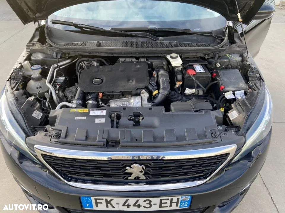 Peugeot 308 - 23