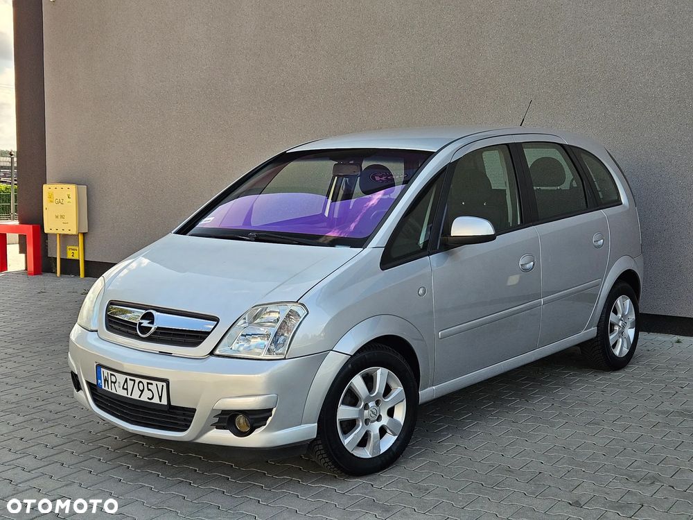 Opel Meriva 1.8 16V Essentia Easytronic - 16