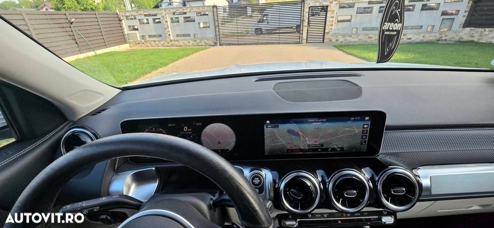 Mercedes-Benz GLB 220 d 4MATIC 8G-DCT AMG Line - 18