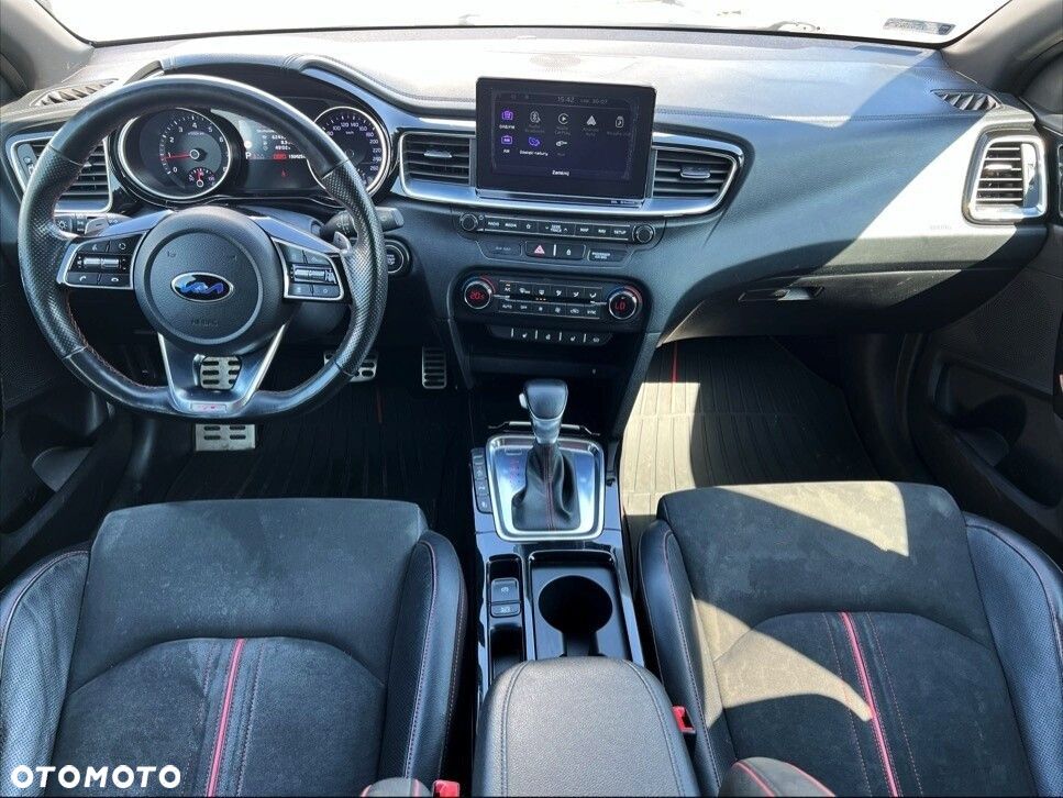 Kia ProCeed 1.6 T-GDI GT DCT - 17