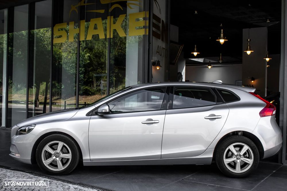 Volvo V40 D2 Kinetic - 2