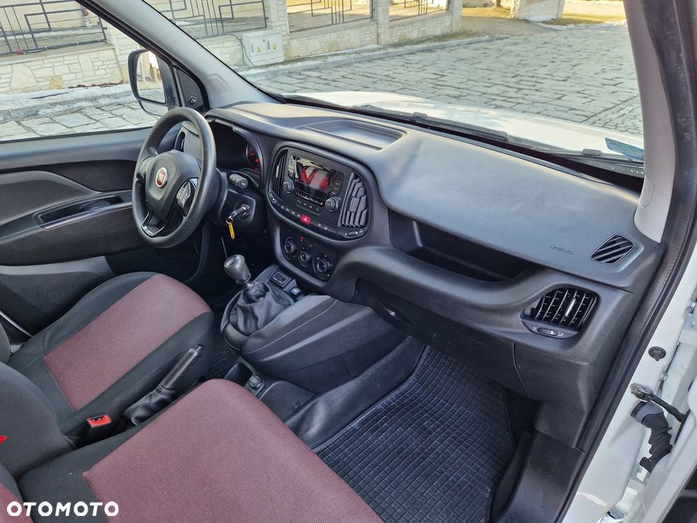 Fiat Doblo Furgon 3 Osobowy - 16