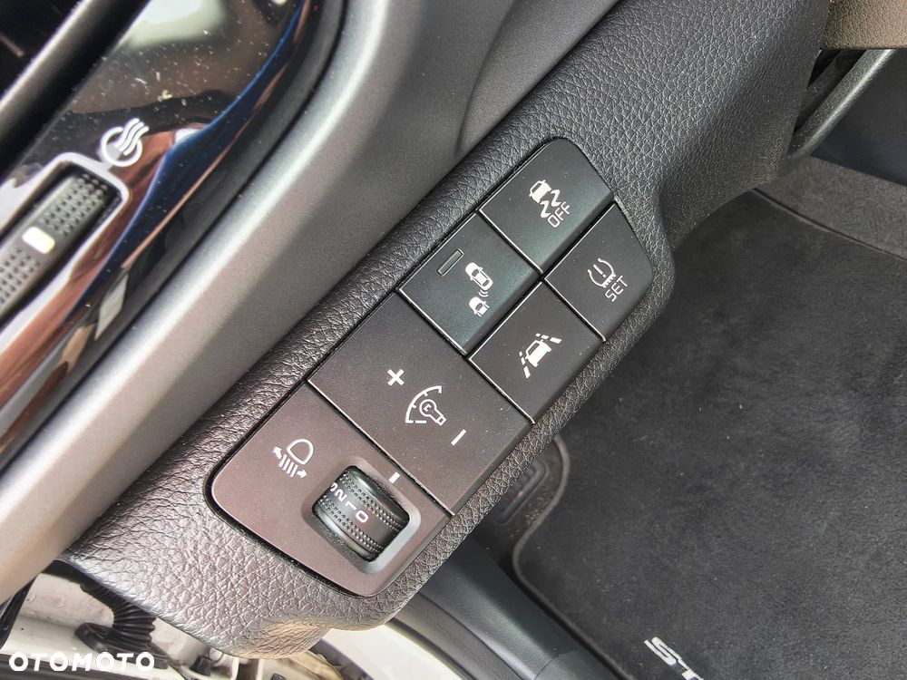Kia Stonic 1.0 T-GDI 120 Platinum Edition - 10