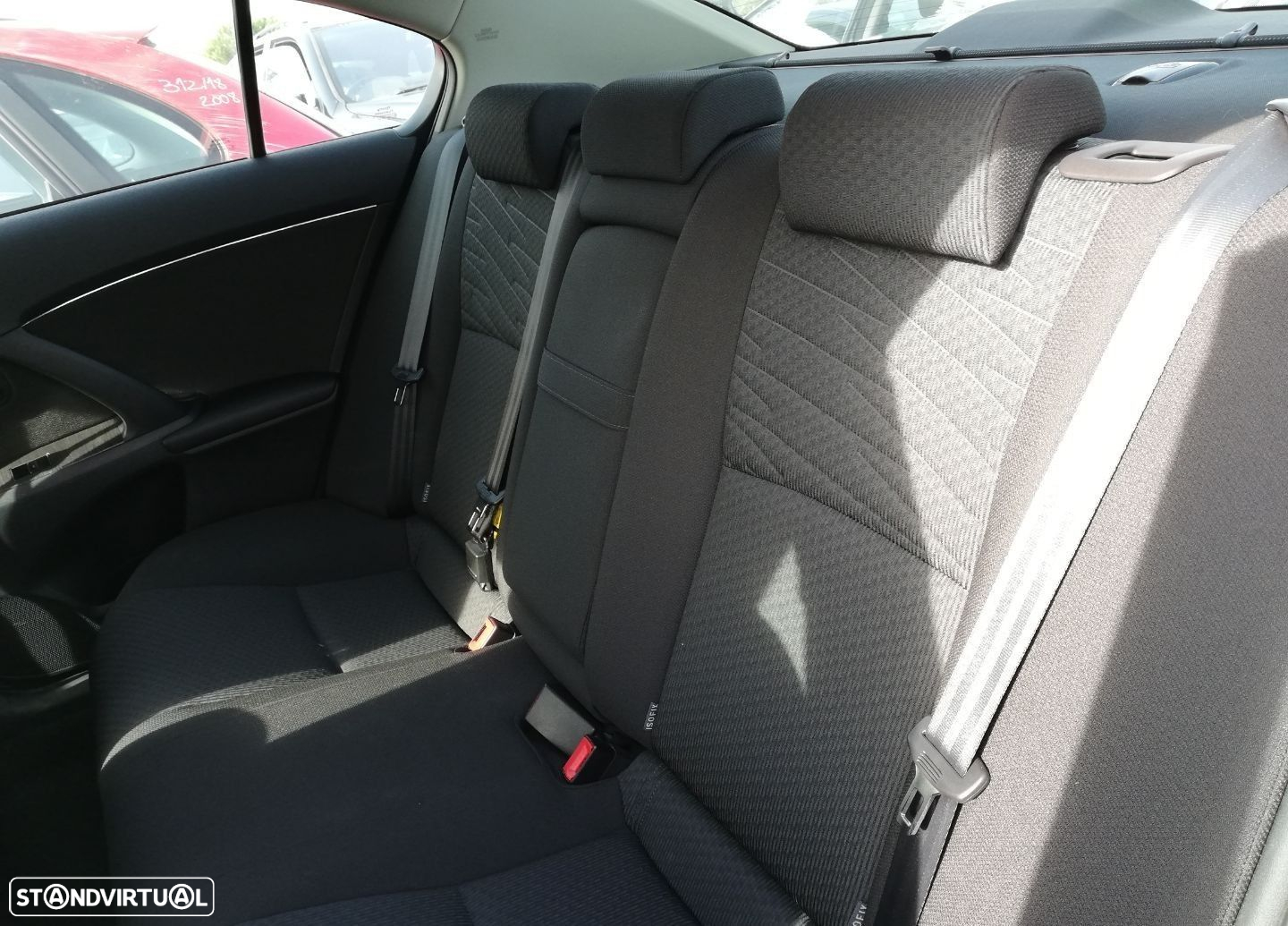 Peças Toyota Avensis (T25) 2003 a 2008 - 19