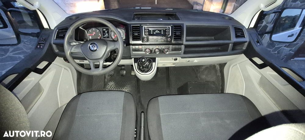 Volkswagen Transporter - 12