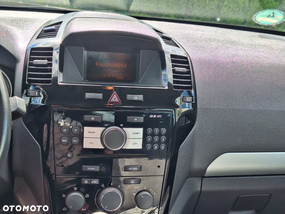 Opel Zafira - 11