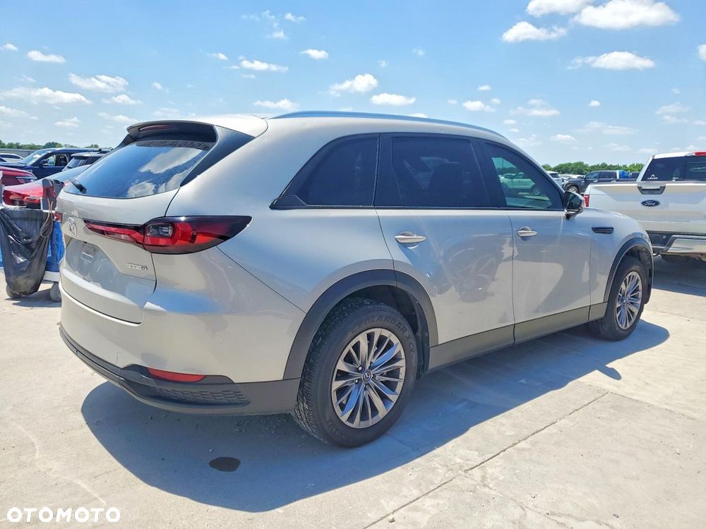 Mazda CX-90 - 4