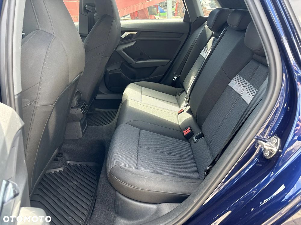 Audi A3 Sportback 35 TDI S Line S tronic - 11