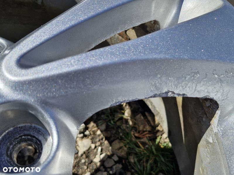 KIA SOUL II FELGA ALUMINIOWA 5X114,3 ET 51 5JX 17 CALI 52910-B2200 CARENS IV - 4