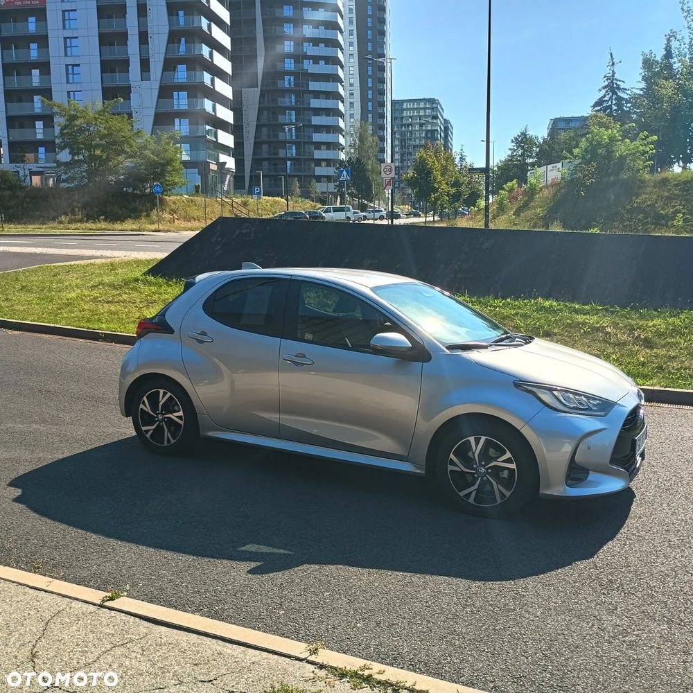 Toyota Yaris Hybrid 1.5 Style - 3