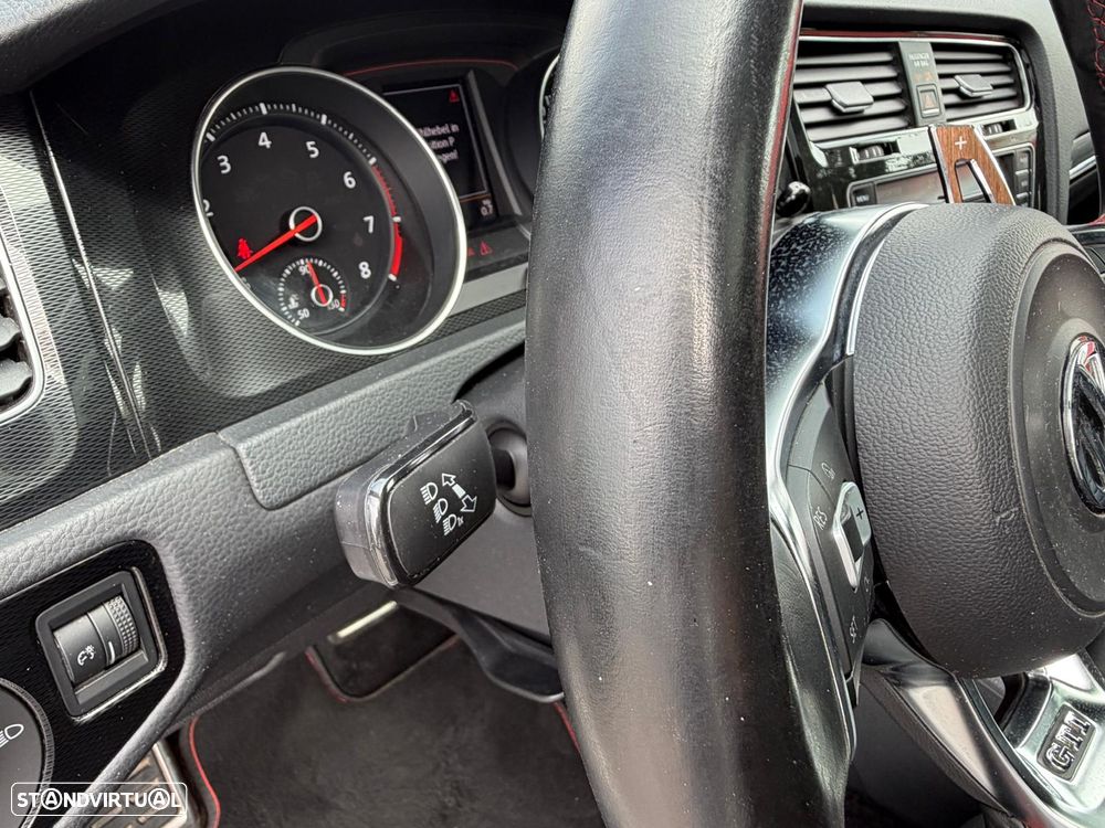 VW Golf 2.0 TSi GTi DSG Performance - 39