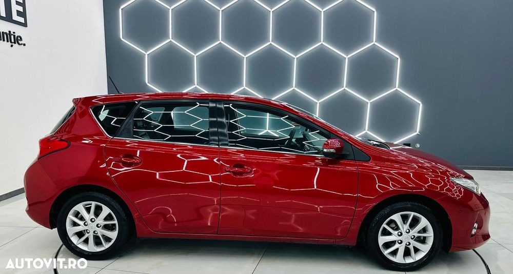 Toyota Auris 1.6 Valvematic Edition - 33