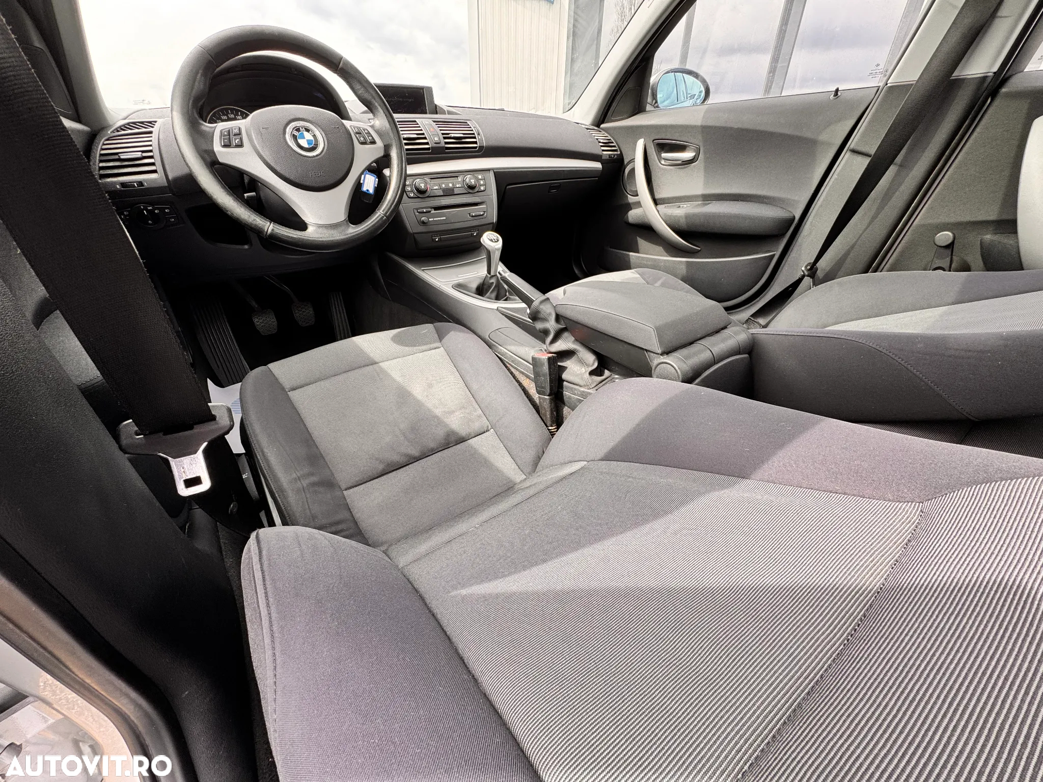 BMW Seria 1 116i - 22