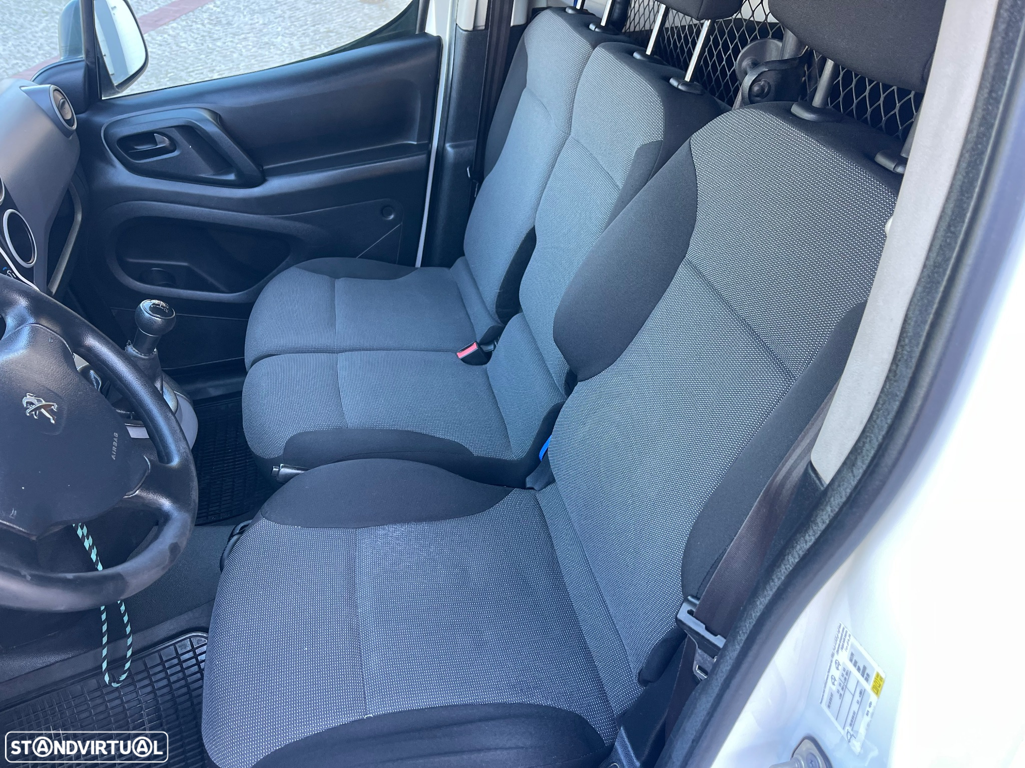 Peugeot PARTNER 1.6 HDI. 3 LUGARES LONGA - 7