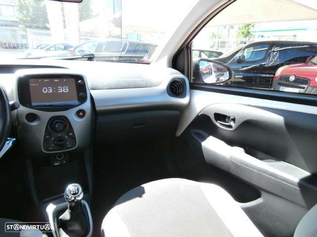 Toyota Aygo 1.0 X-Play+X-Touch - 13