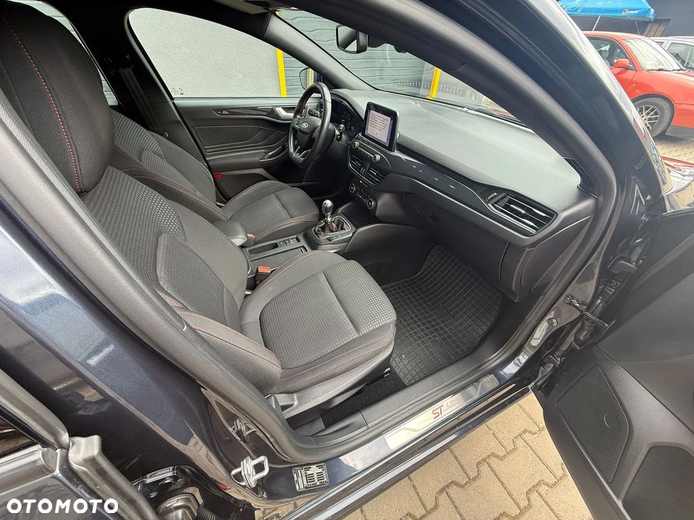 Ford Focus 1.0 EcoBoost ST-Line - 17