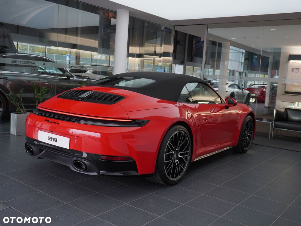 Porsche 911 Carrera - 17