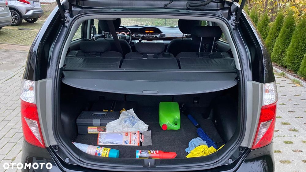 Honda FR-V - 15