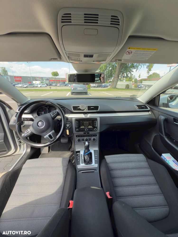 Volkswagen Passat Variant 2.0 TDI BlueMotion Technology Highline DSG - 9