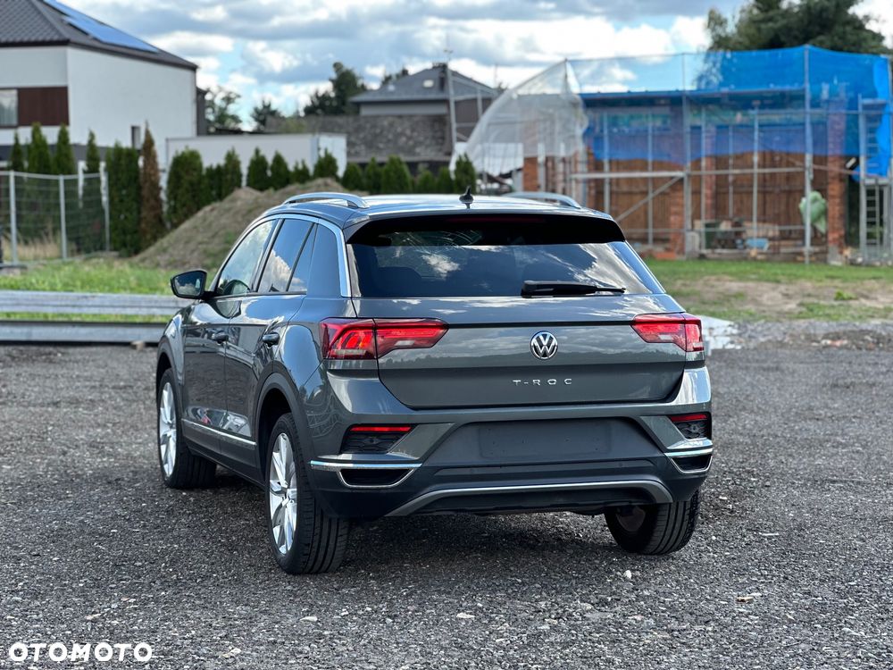 Volkswagen T-Roc - 13