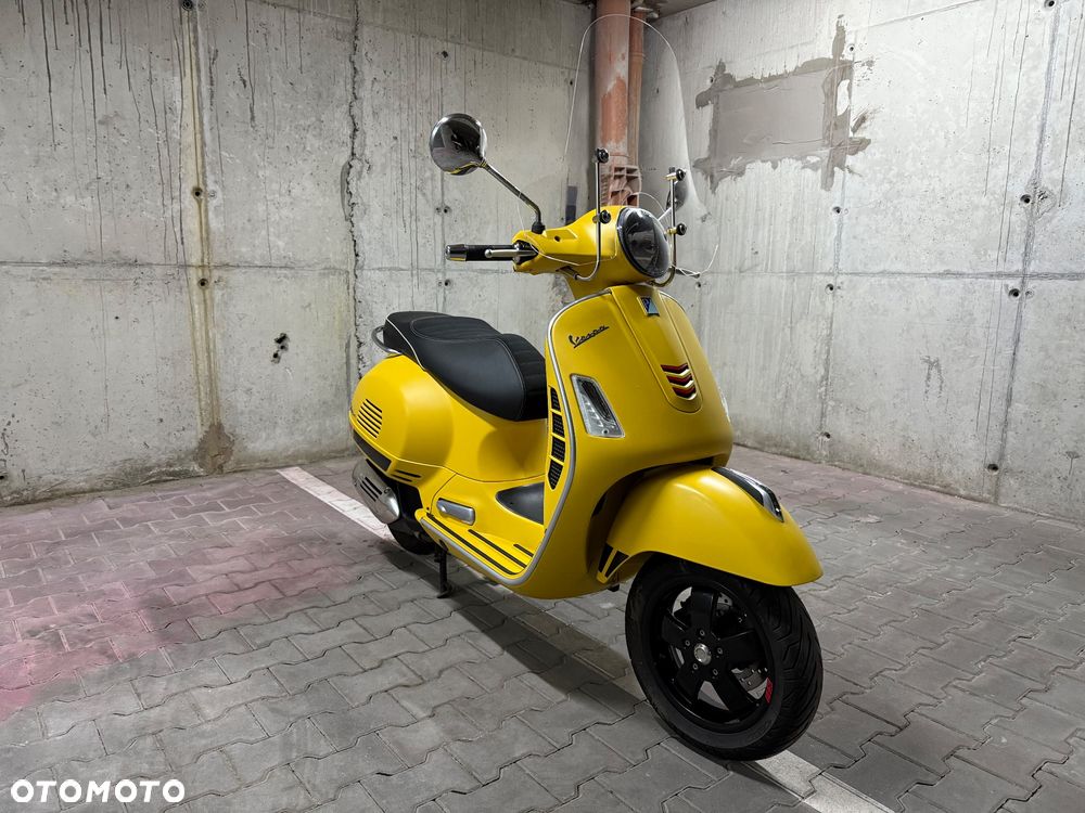 Piaggio Vespa - 1