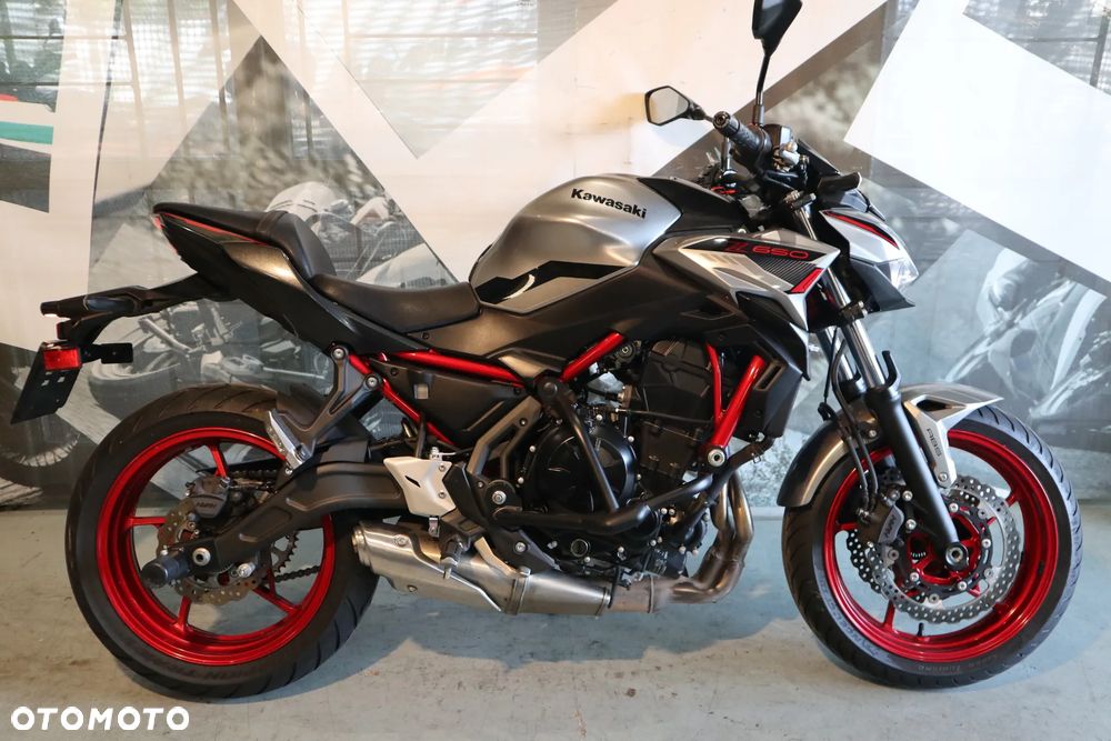 Kawasaki Z 650 - 19