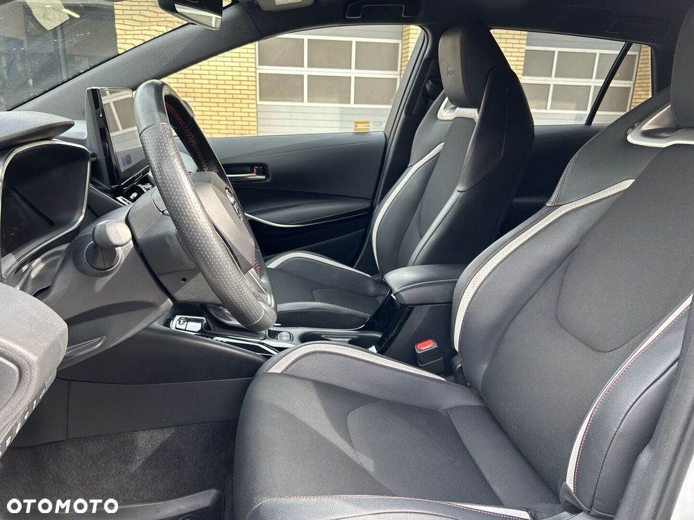 Toyota Corolla 1.8 Hybrid GR Sport Dynamic - 13