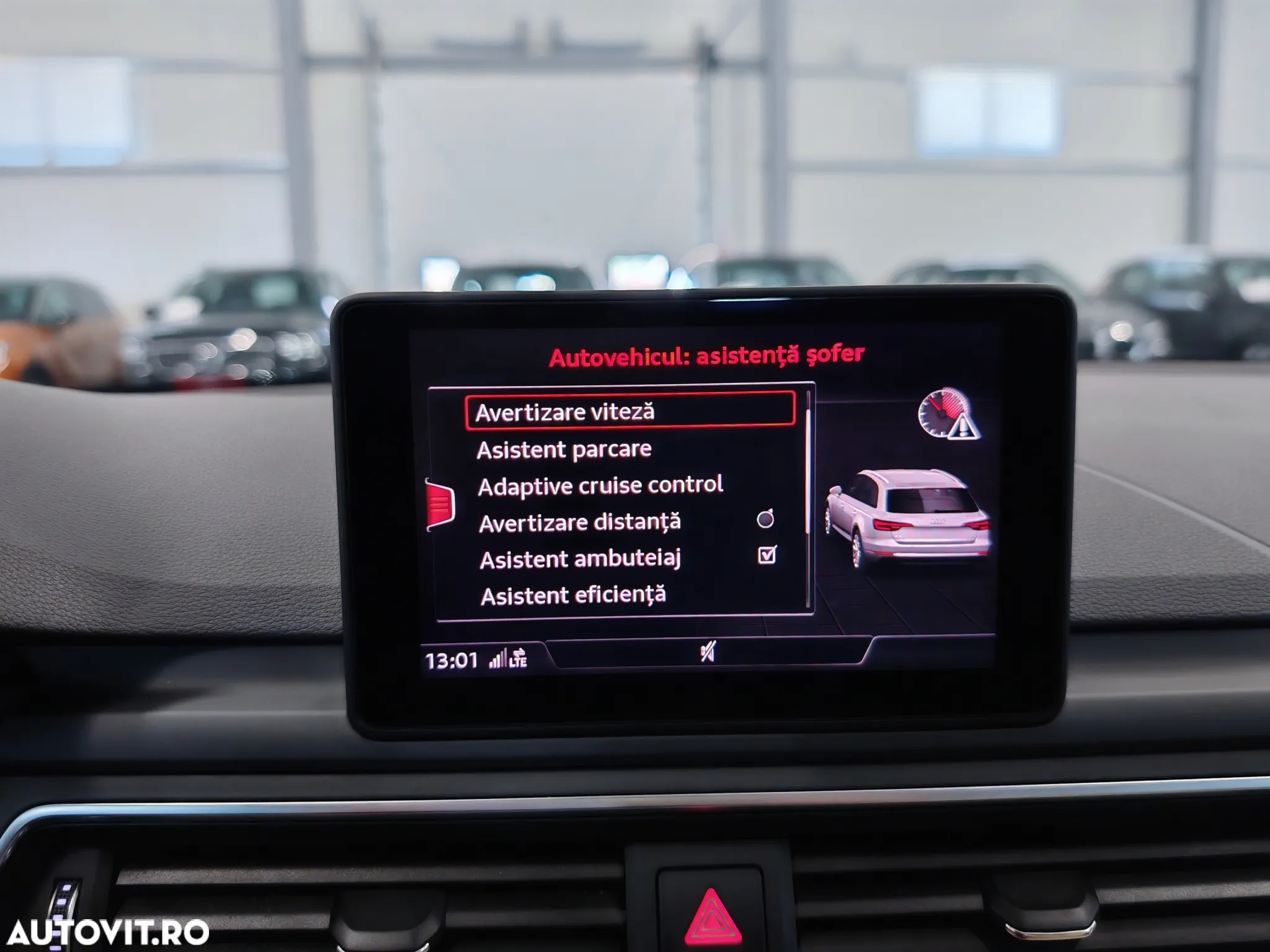 Audi A4 Avant 30 TDI S tronic - 13