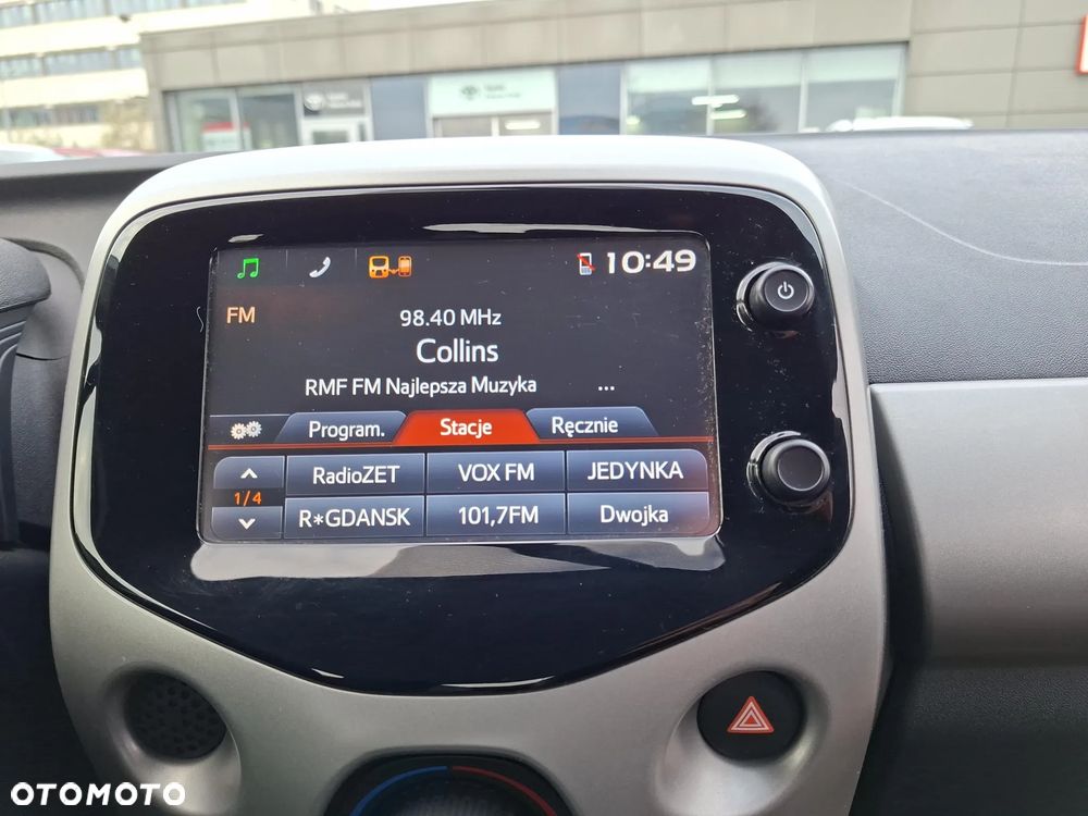 Toyota Aygo x-play - 15