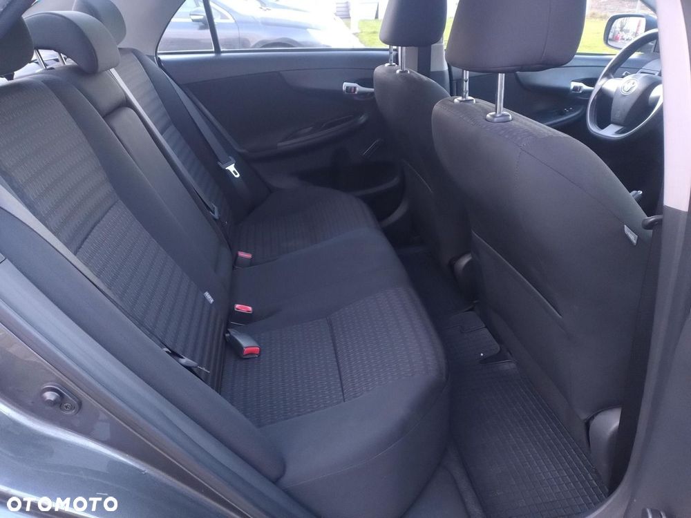 Toyota Corolla 1.4 D-4D Active - 12