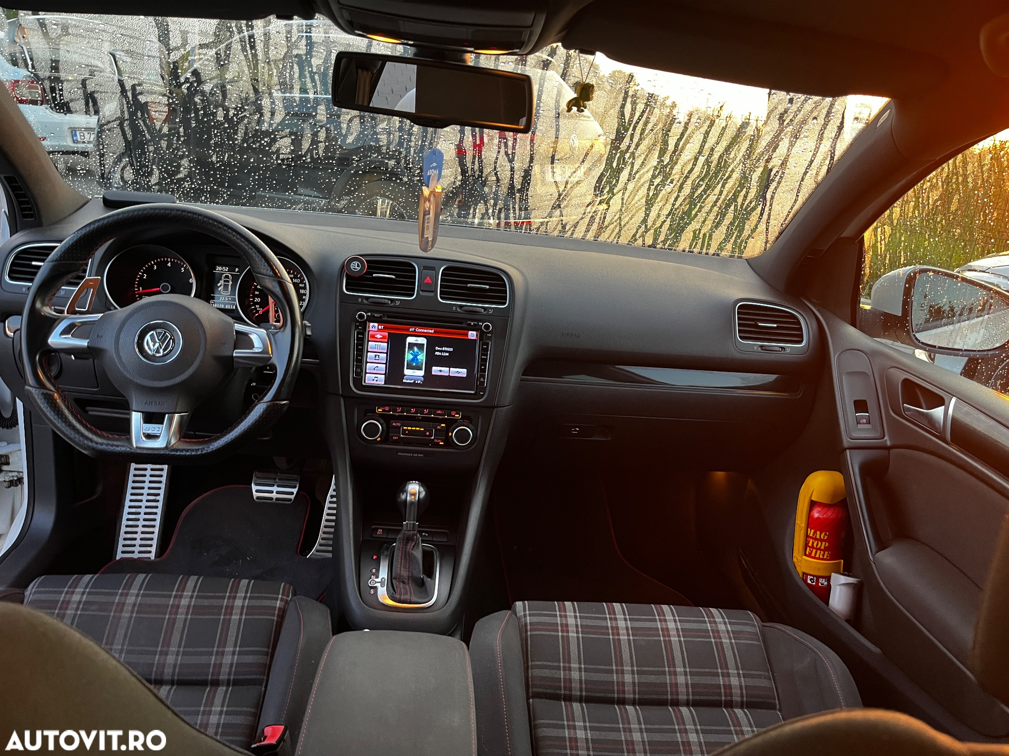 Volkswagen Golf 2.0 GTI DSG - 16