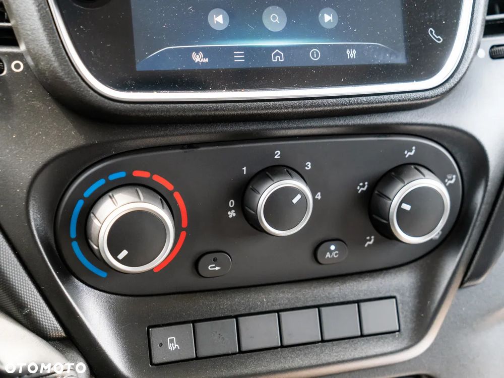 Iveco Daily 35S18HD doka ze skrzynią fabryczną - 16