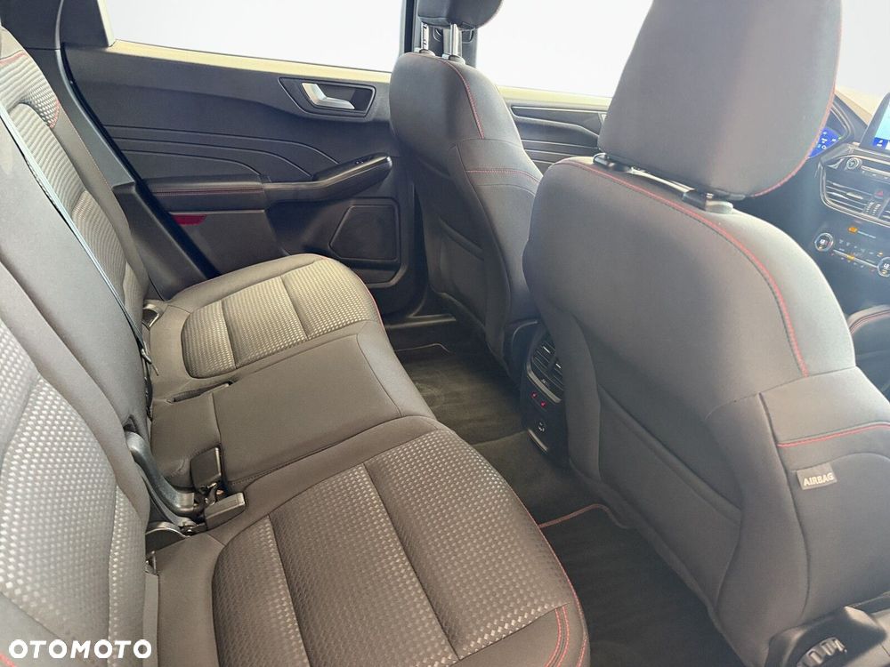 Ford Kuga - 17