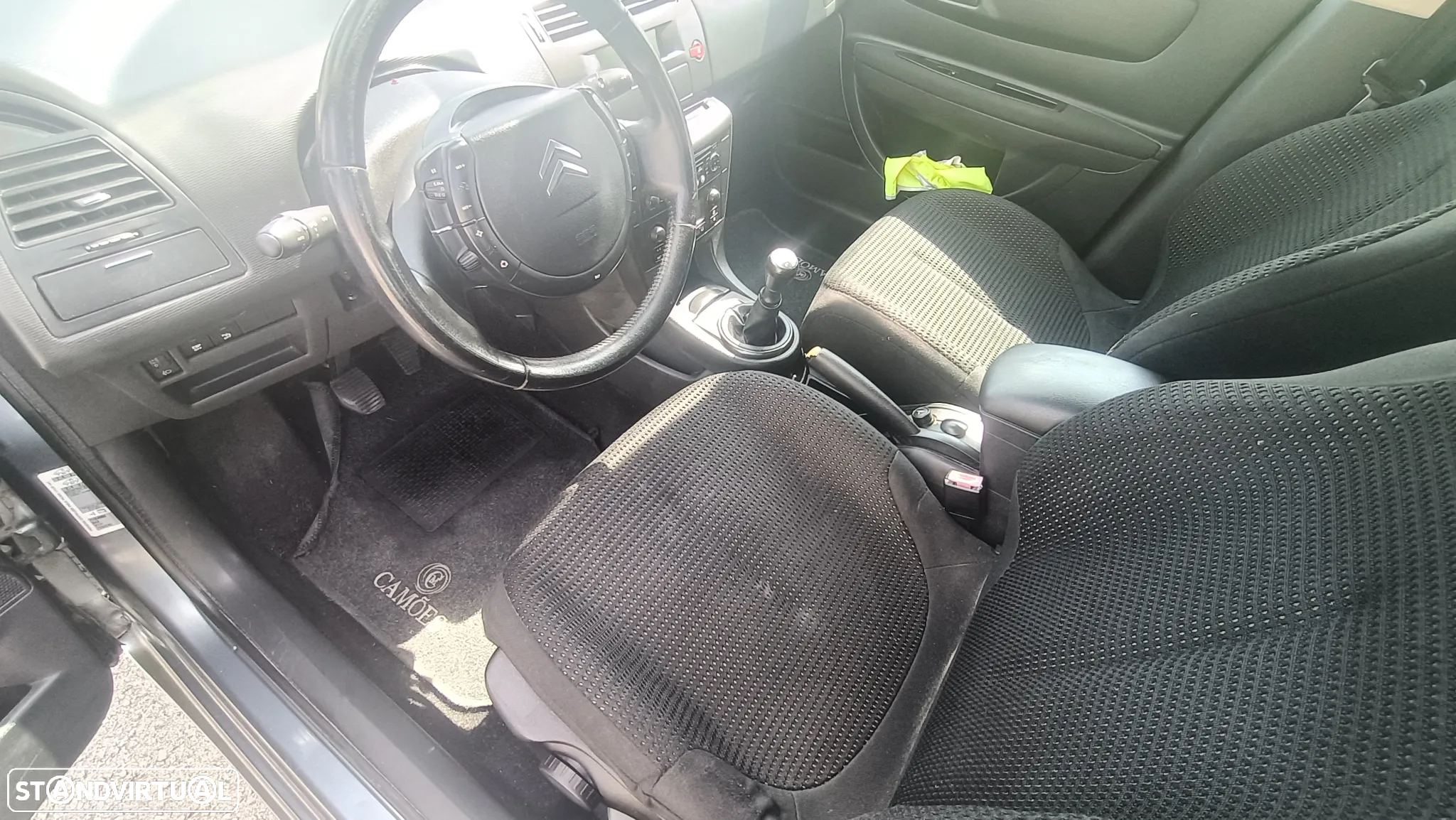Citroën C4 1.6 HDi 110 Exclusive - 12
