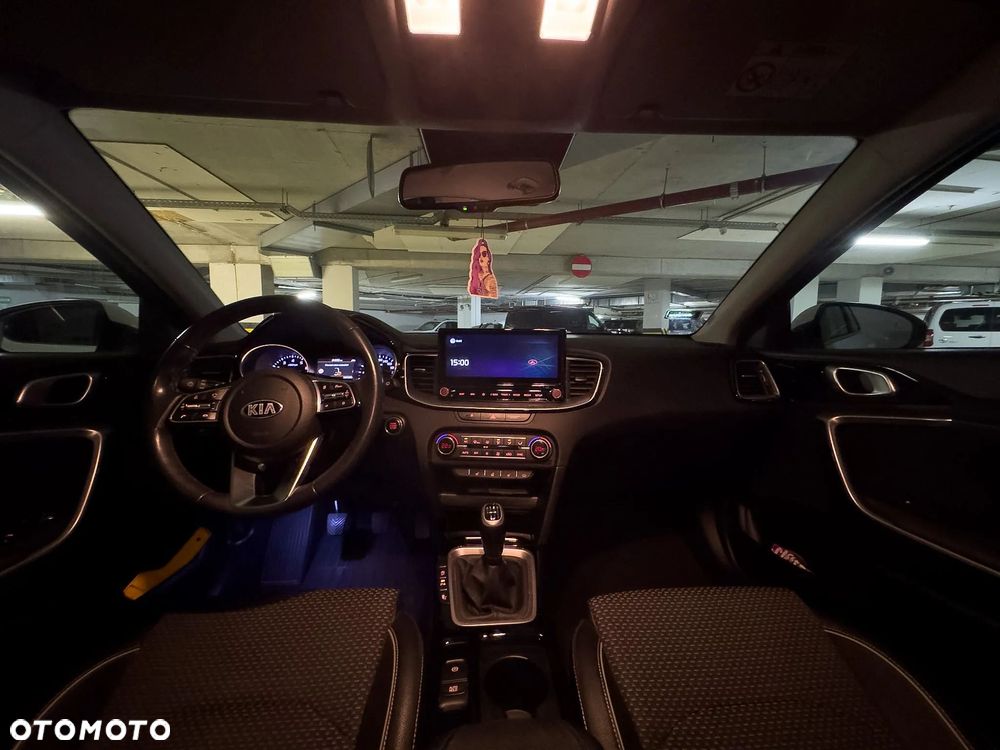 Kia XCeed 1.4 T-GDI L Business Line - 12