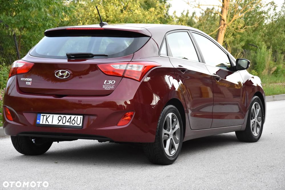 Hyundai i30 blue 1.4 YES Gold - 10