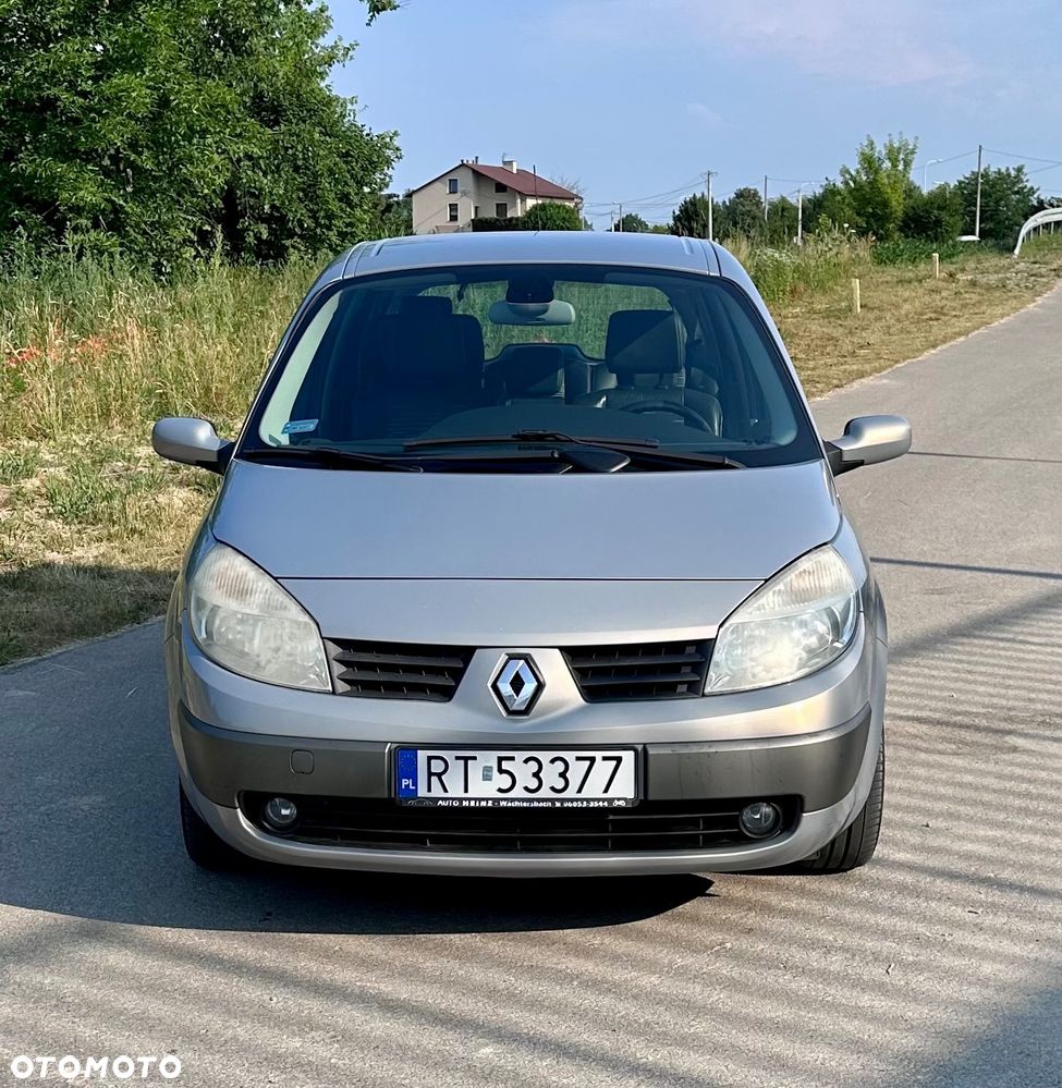 Renault Scenic 2.0 16V Privilege - 1