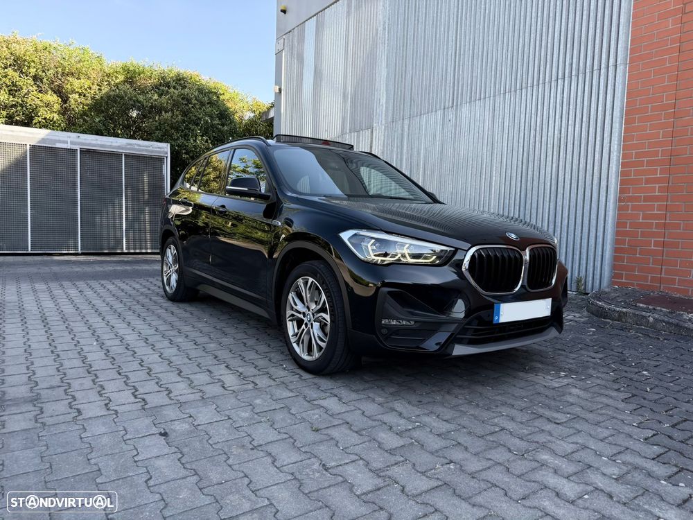 BMW X1 xDrive25e Sport Line - 1