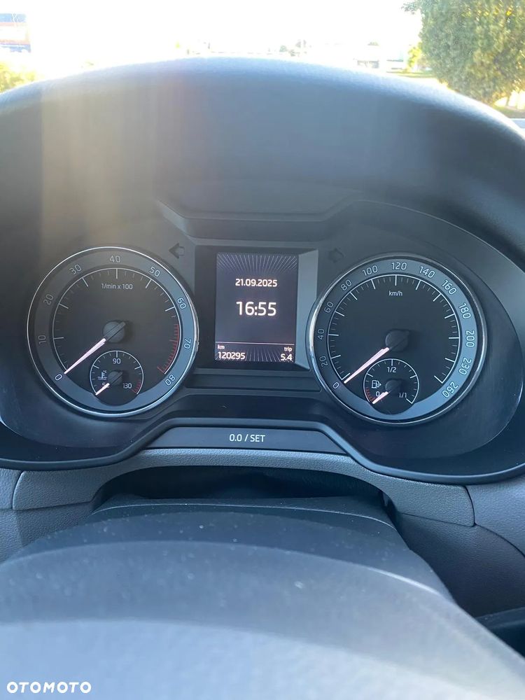 Skoda Octavia 1.4 TSI Ambition - 31