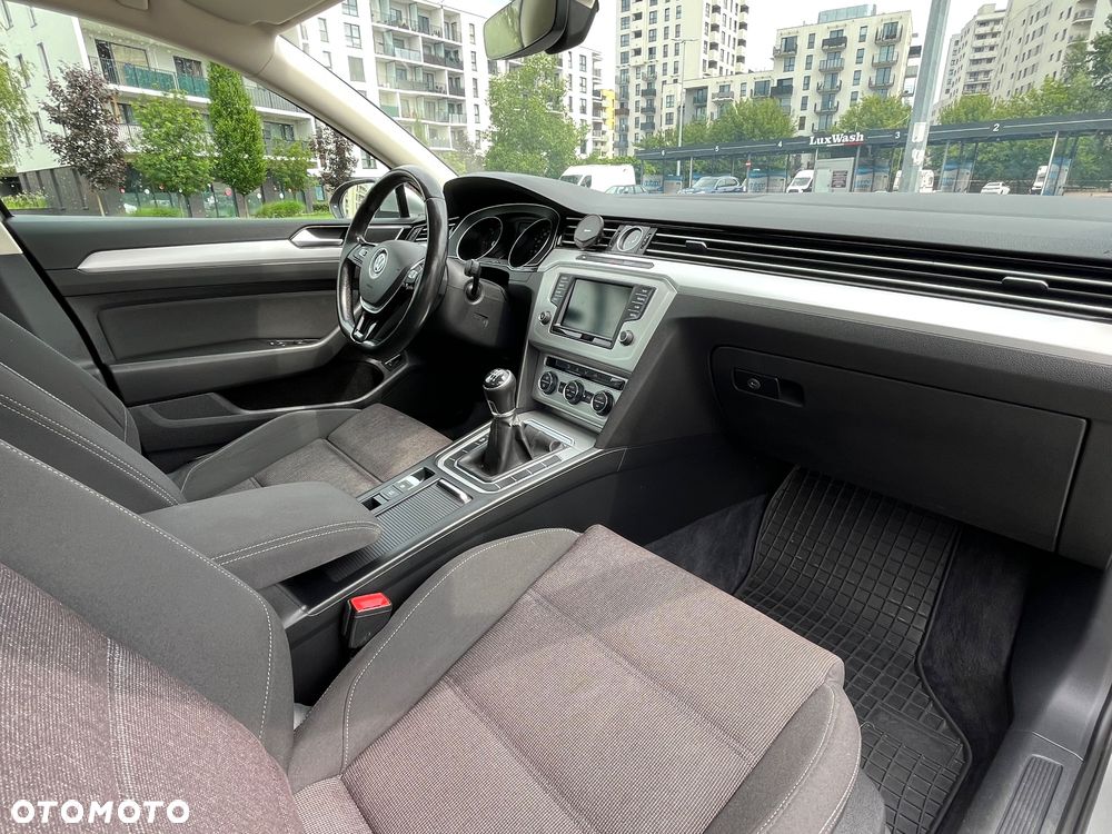 Volkswagen Passat 2.0 TDI BMT Comfortline - 10
