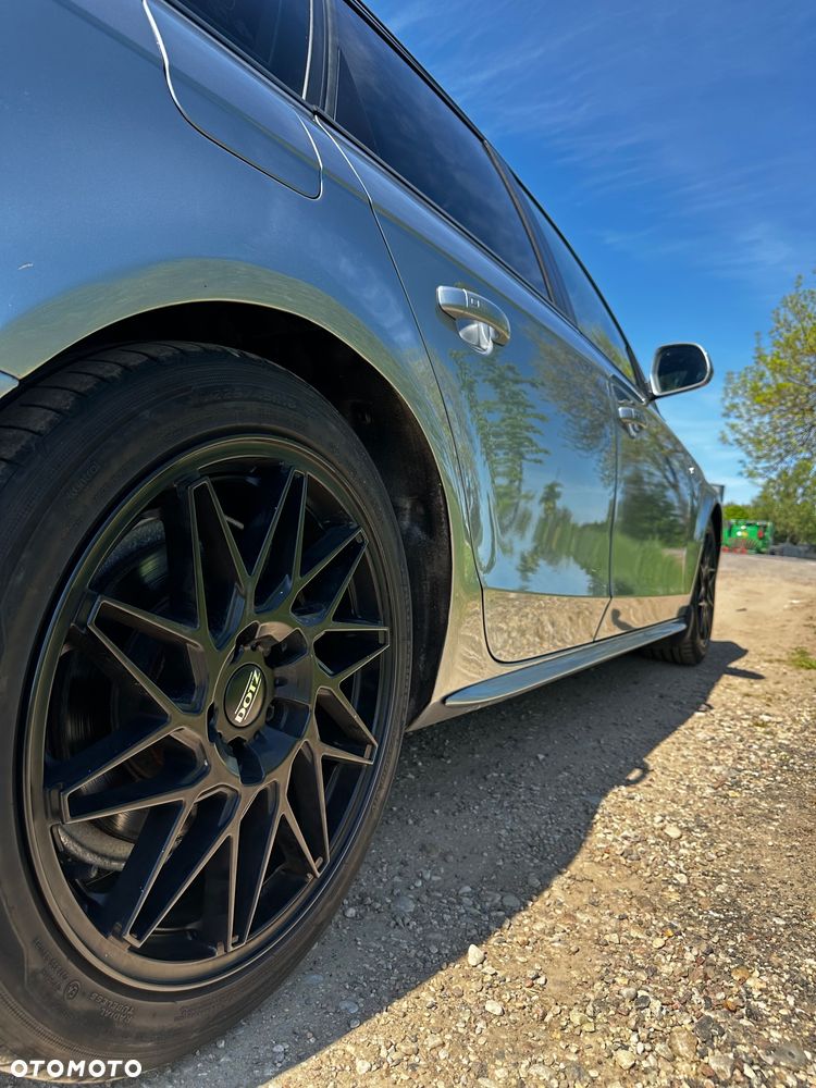 Audi A4 Avant 2.0 TDI - 6