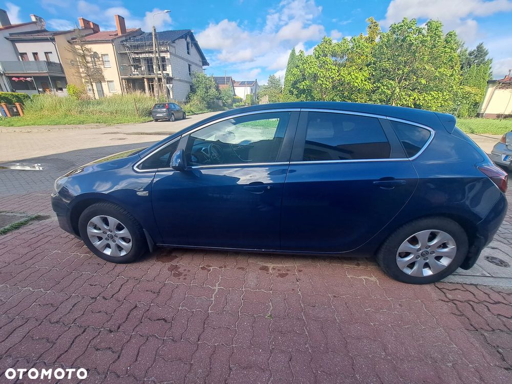 Opel Astra 1.6 T Enjoy - 4