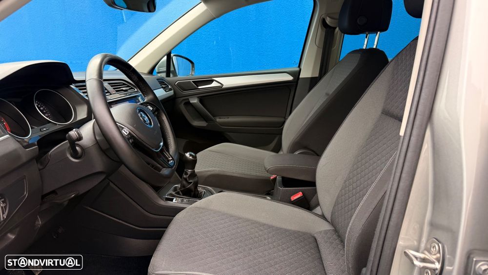 VW Tiguan 1.6 TDI Confortline - 9